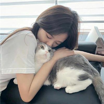 灰色的果实